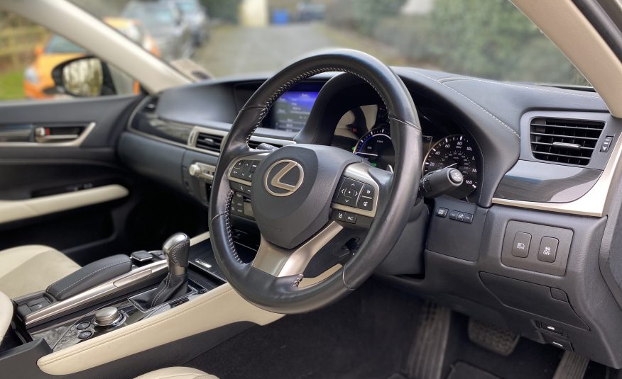 2017 Lexus GS 300h 2.5 Luxury 4DR Auto