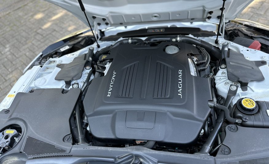 2016 Jaguar F-Type 5.0 Supercharged V8 SVR AWD 2DR Coupe Auto