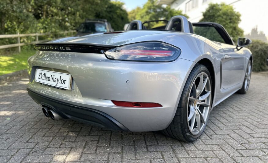 2018 Porsche 718 2.0 Boxster 2Dr Roadster PDK Auto