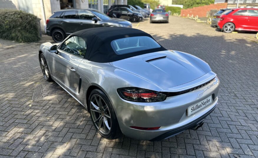 2018 Porsche 718 2.0 Boxster 2Dr Roadster PDK Auto