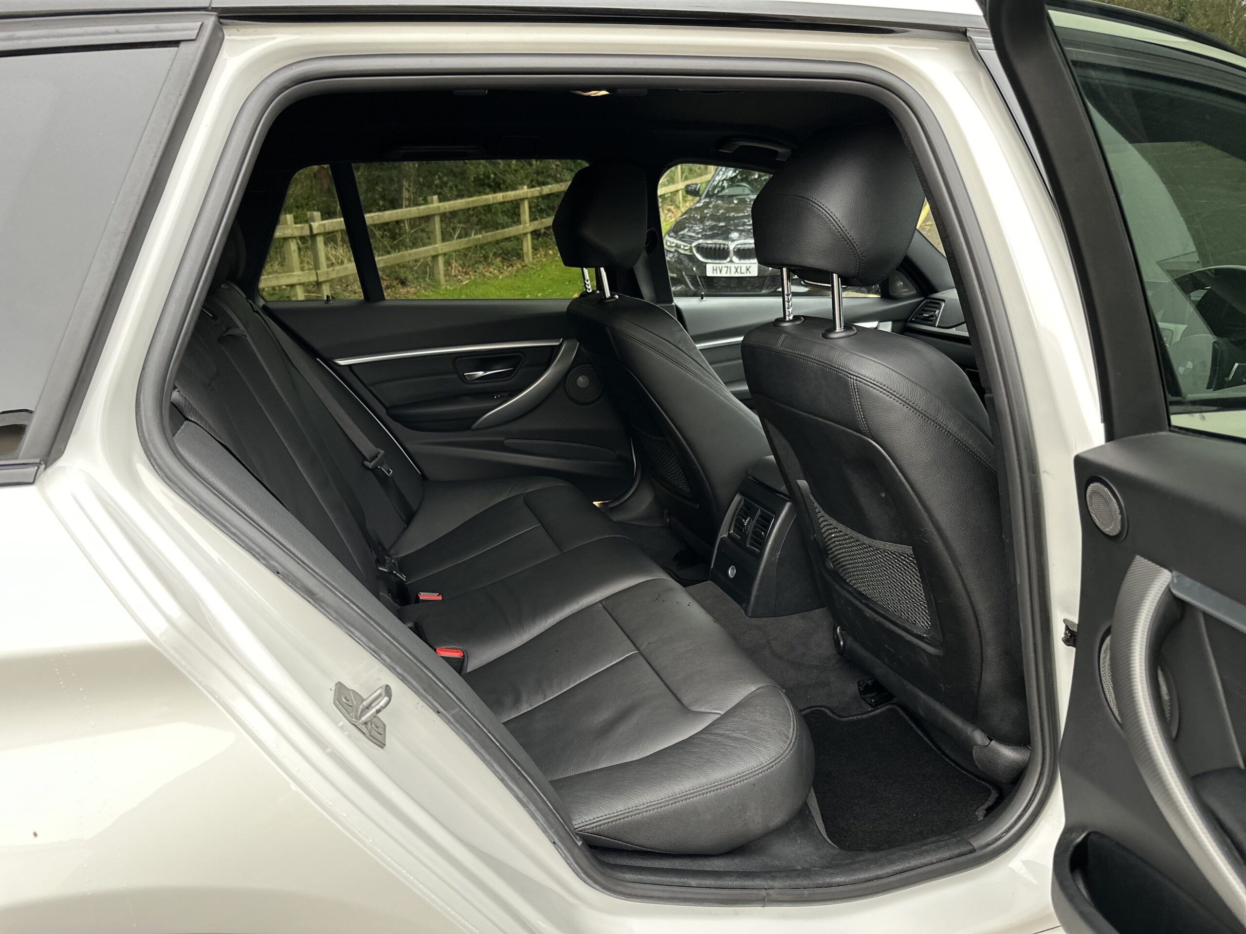 2019 BMW 320i xDrive M-Sport Shadow Edition Touring Auto