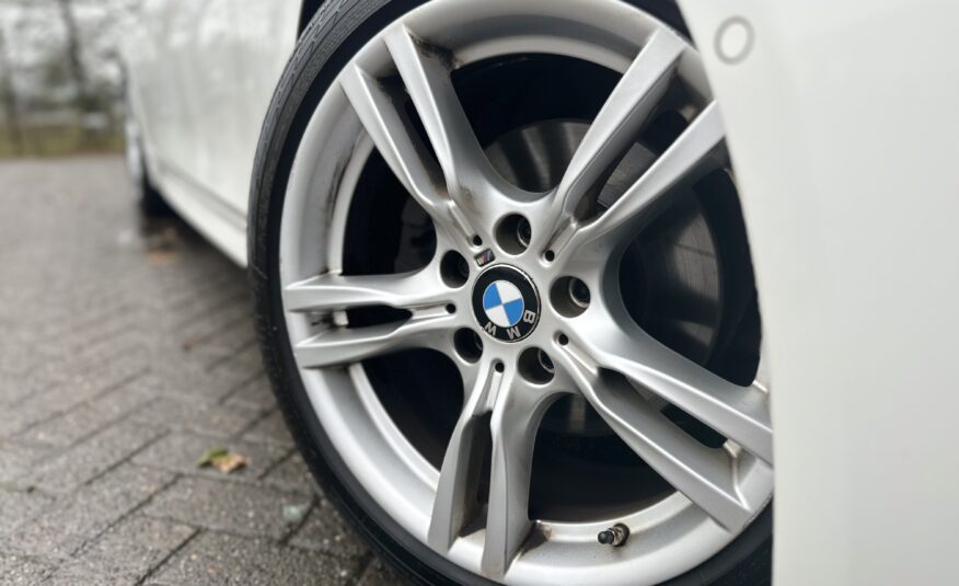 2016 BMW 320d M-Sport Touring Auto