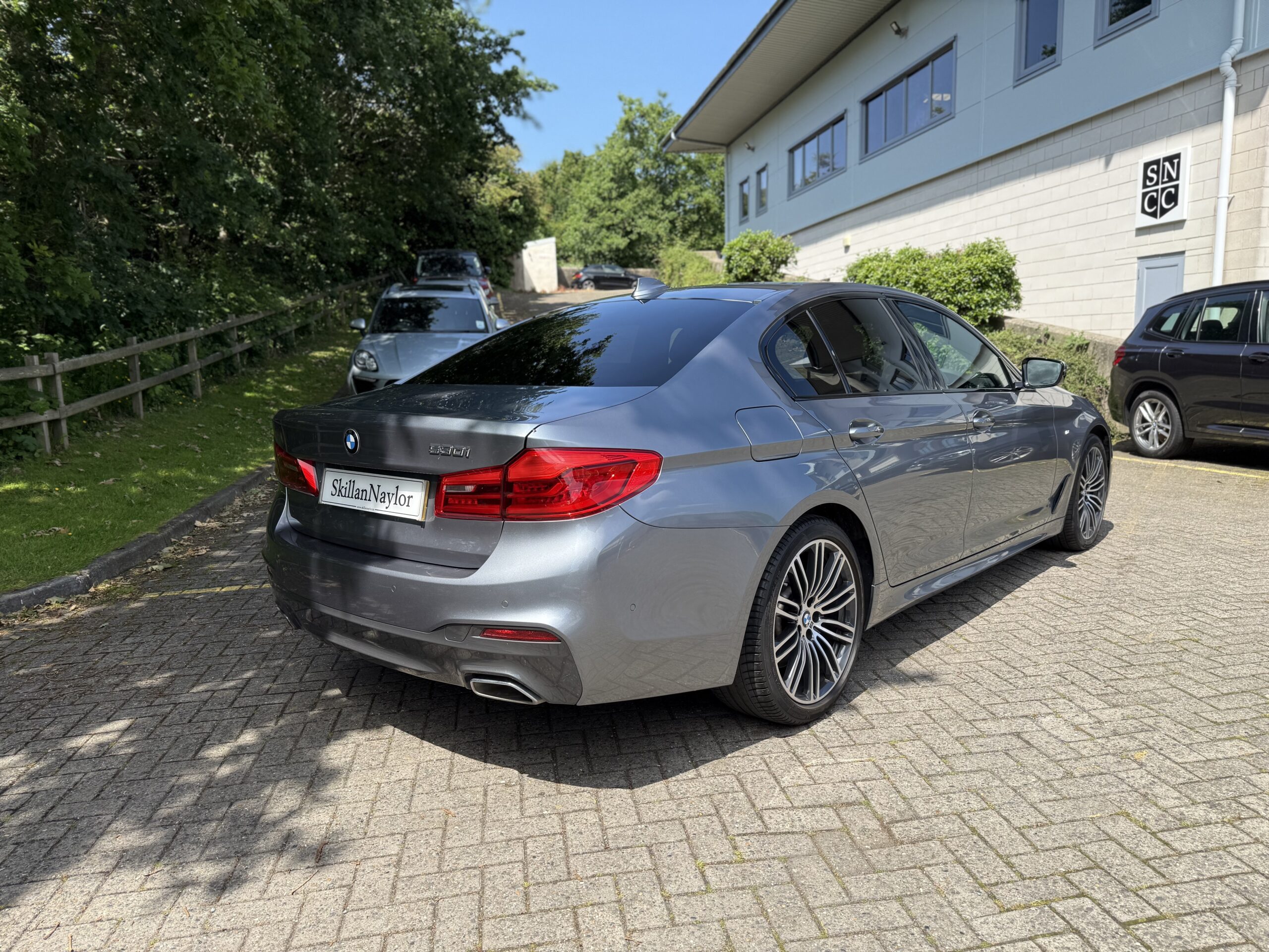 2019 BMW 530i M-Sport 4Dr Auto