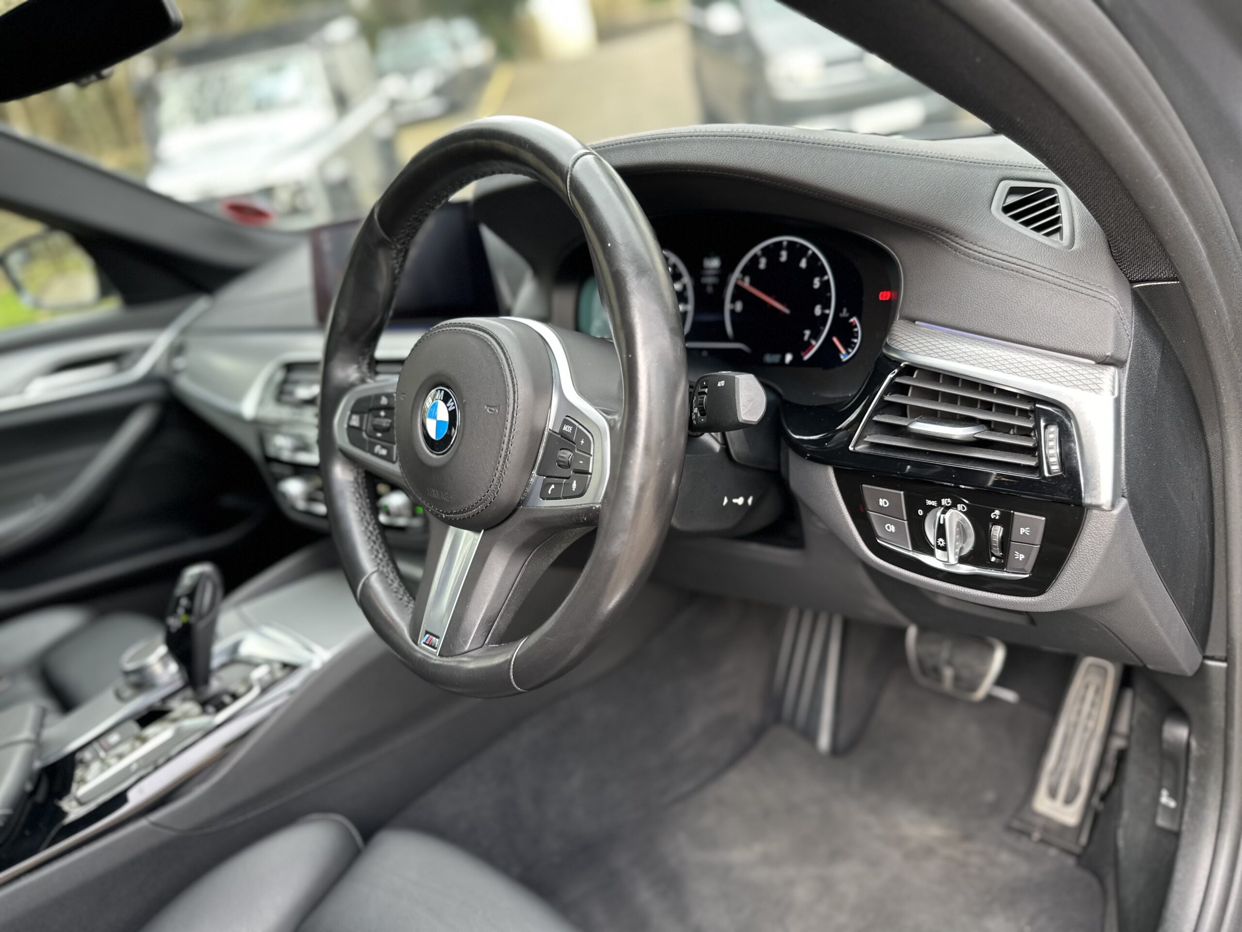 2019 BMW 530i M-Sport 4Dr Auto
