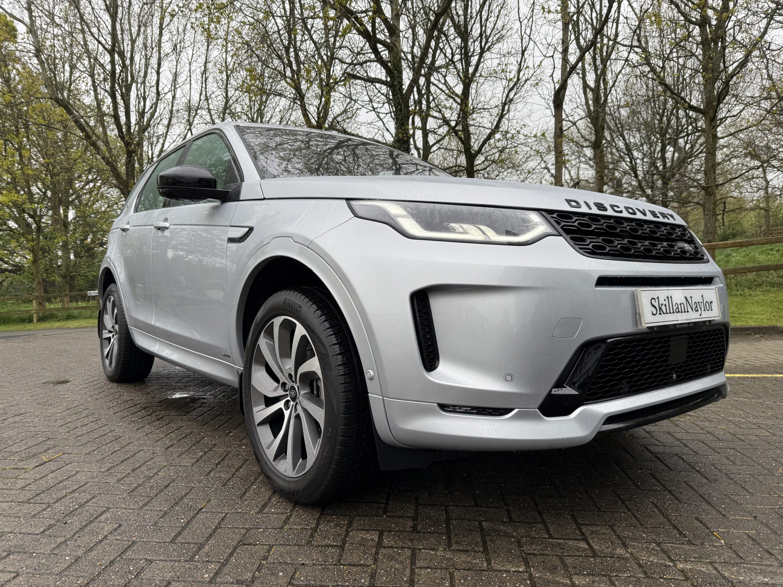 2021 Land Rover Discovery Sport 1.5 P300e R-Dynamic HSE 5Dr Auto