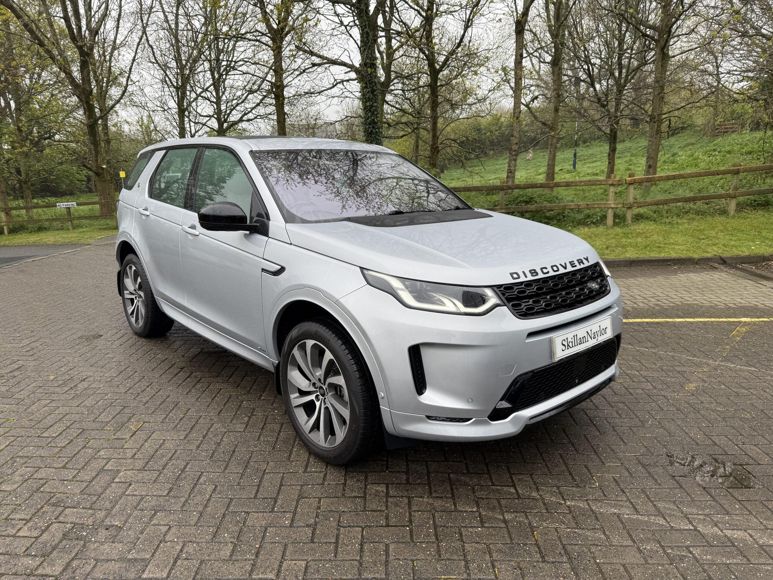 2021 Land Rover Discovery Sport 1.5 P300e R-Dynamic HSE 5Dr Auto