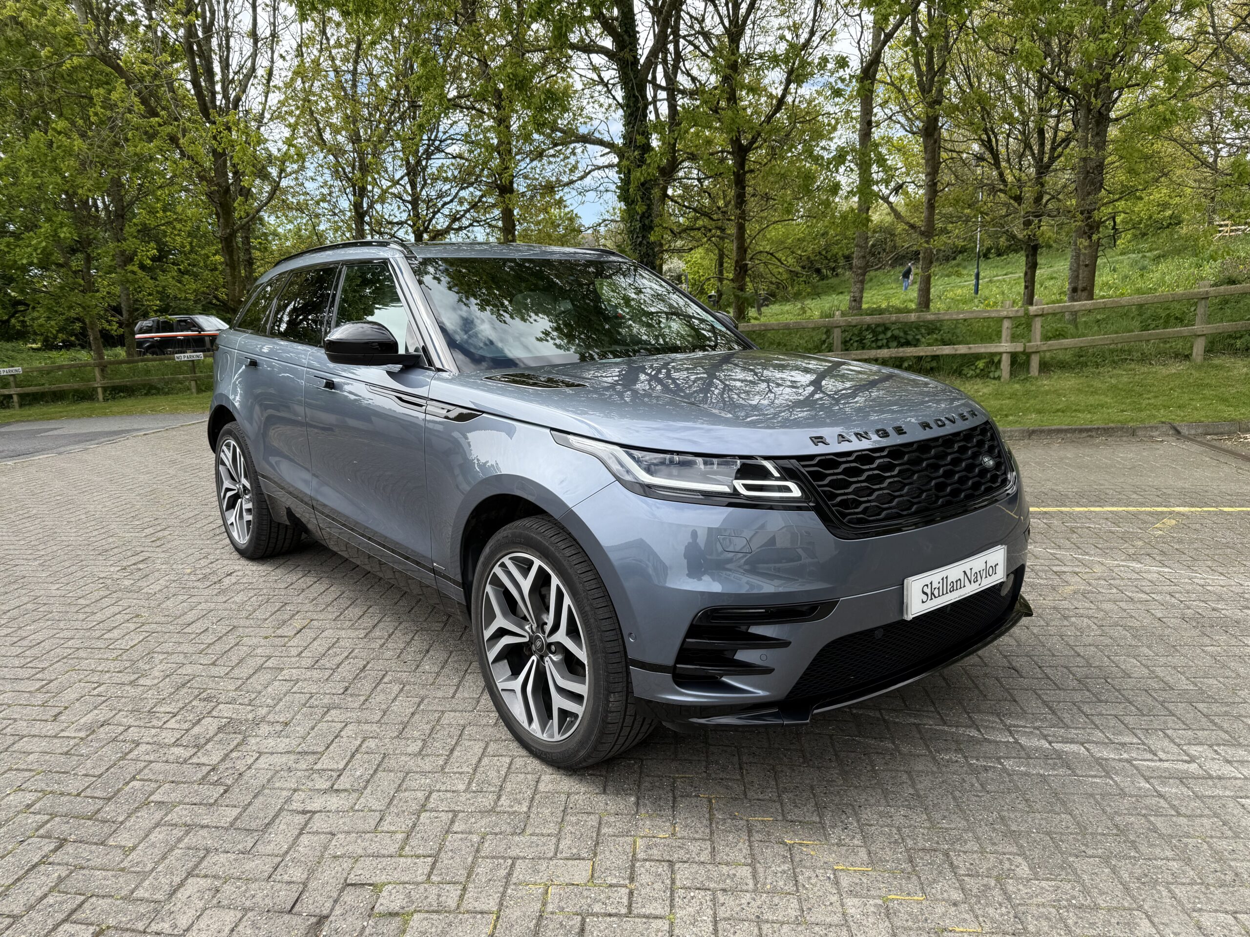2018 Range Rover Velar 2.0 P250 R-Dynamic HSE 5Dr Auto