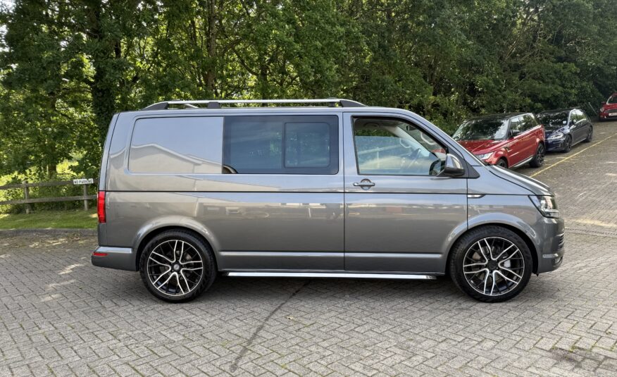 2019 Volkswagen Transporter T6 T32 2.0 TDI 150 Highline SWB Kombi 4Motion
