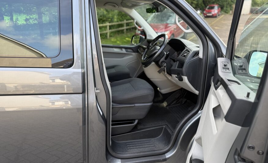 2019 Volkswagen Transporter T6 T32 2.0 TDI 150 Highline SWB Kombi 4Motion