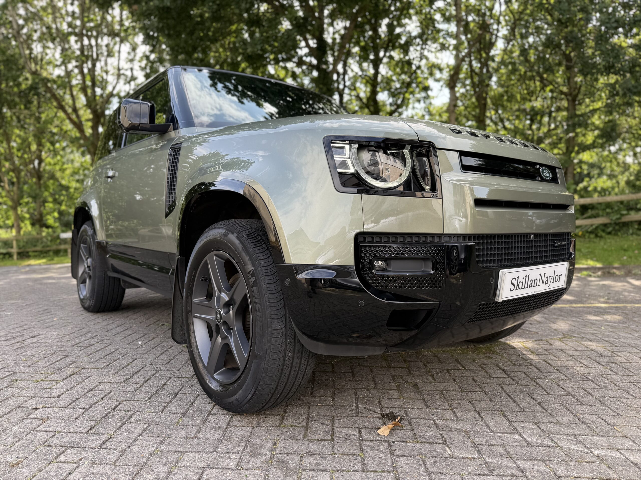 2022 Land Rover Defender 90 3.0 D250 X-Dynamic SE 3Dr Auto