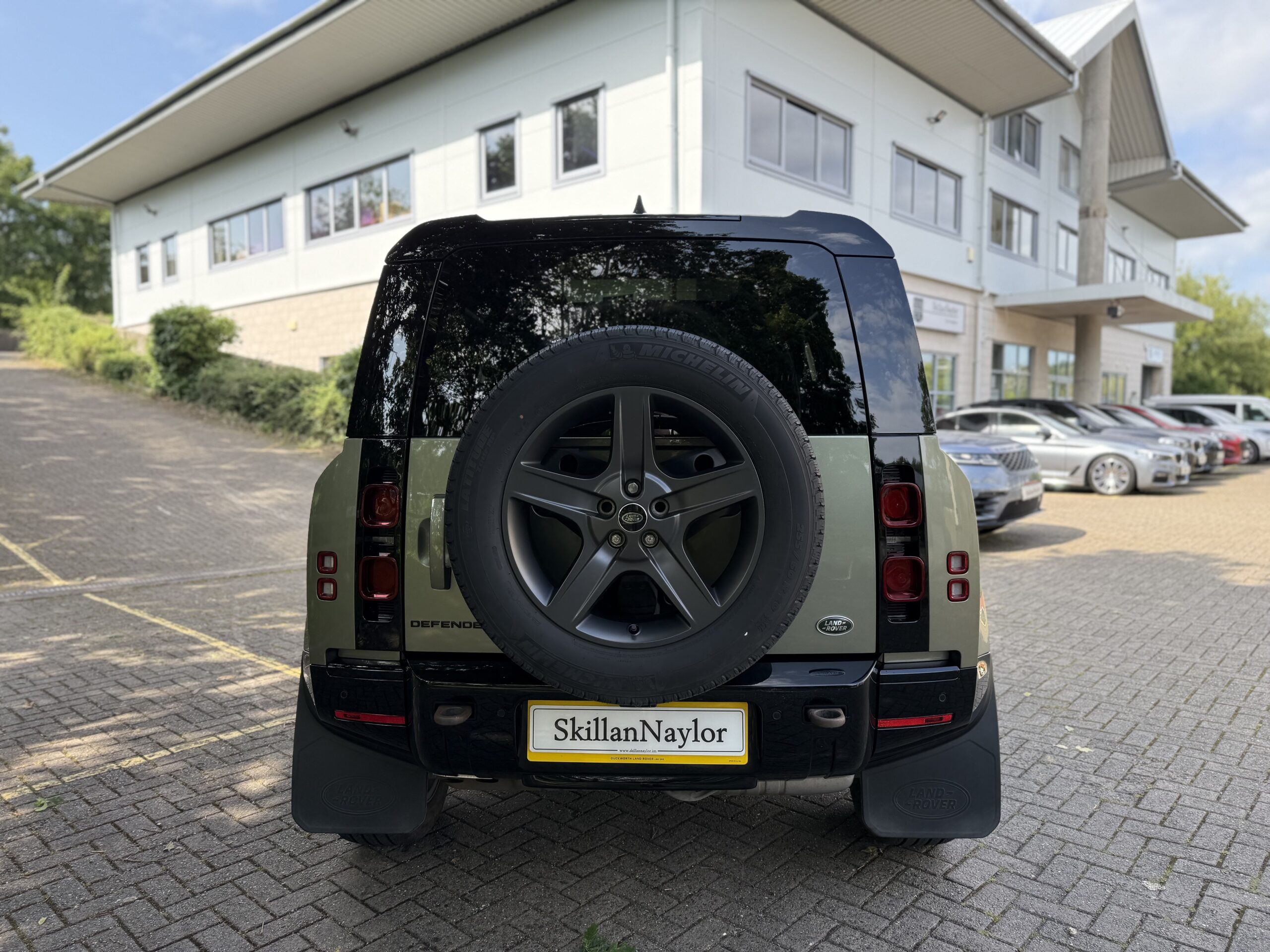 2022 Land Rover Defender 90 3.0 D250 X-Dynamic SE 3Dr Auto