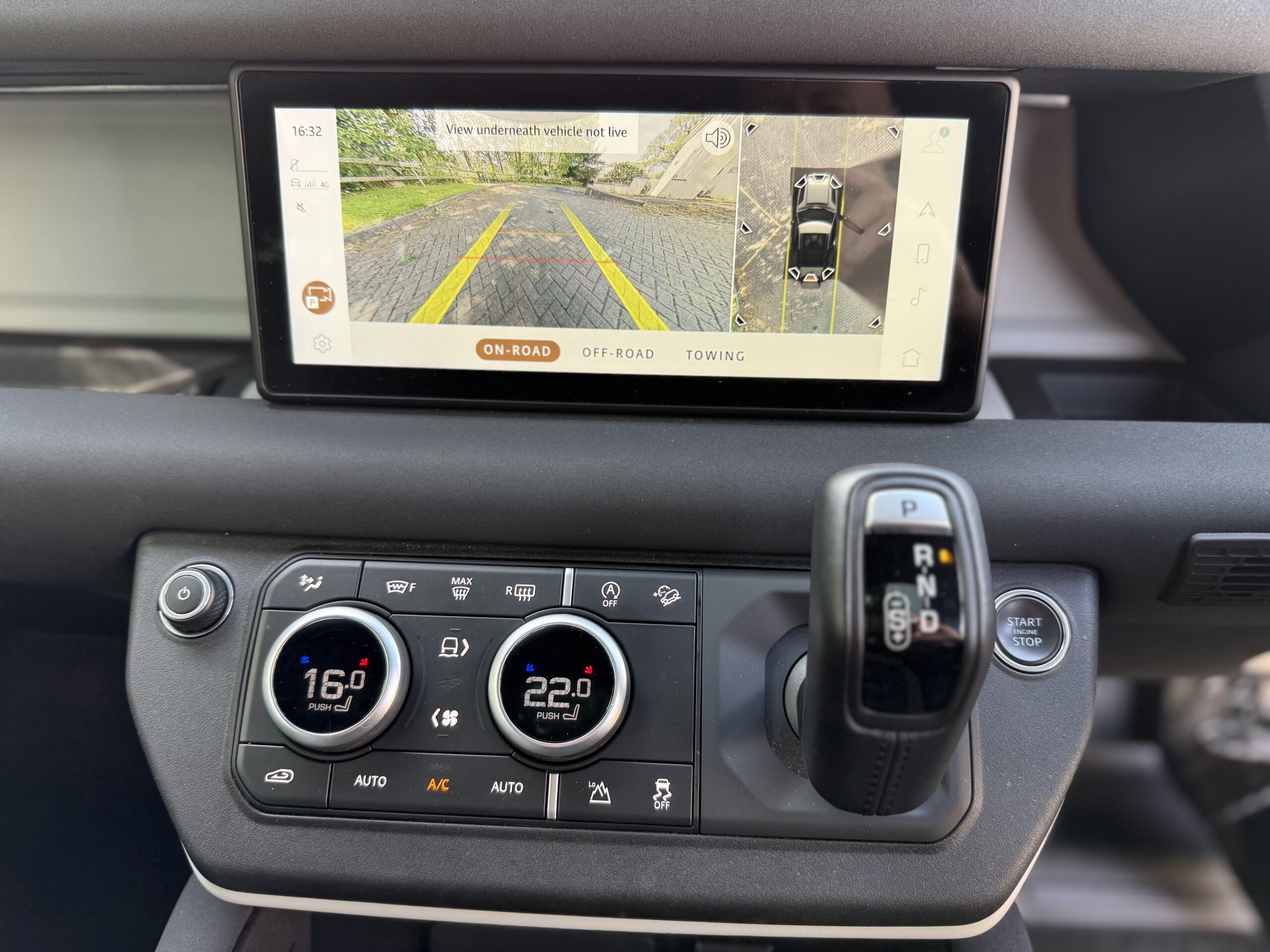 2022 Land Rover Defender 90 3.0 D250 X-Dynamic SE 3Dr Auto