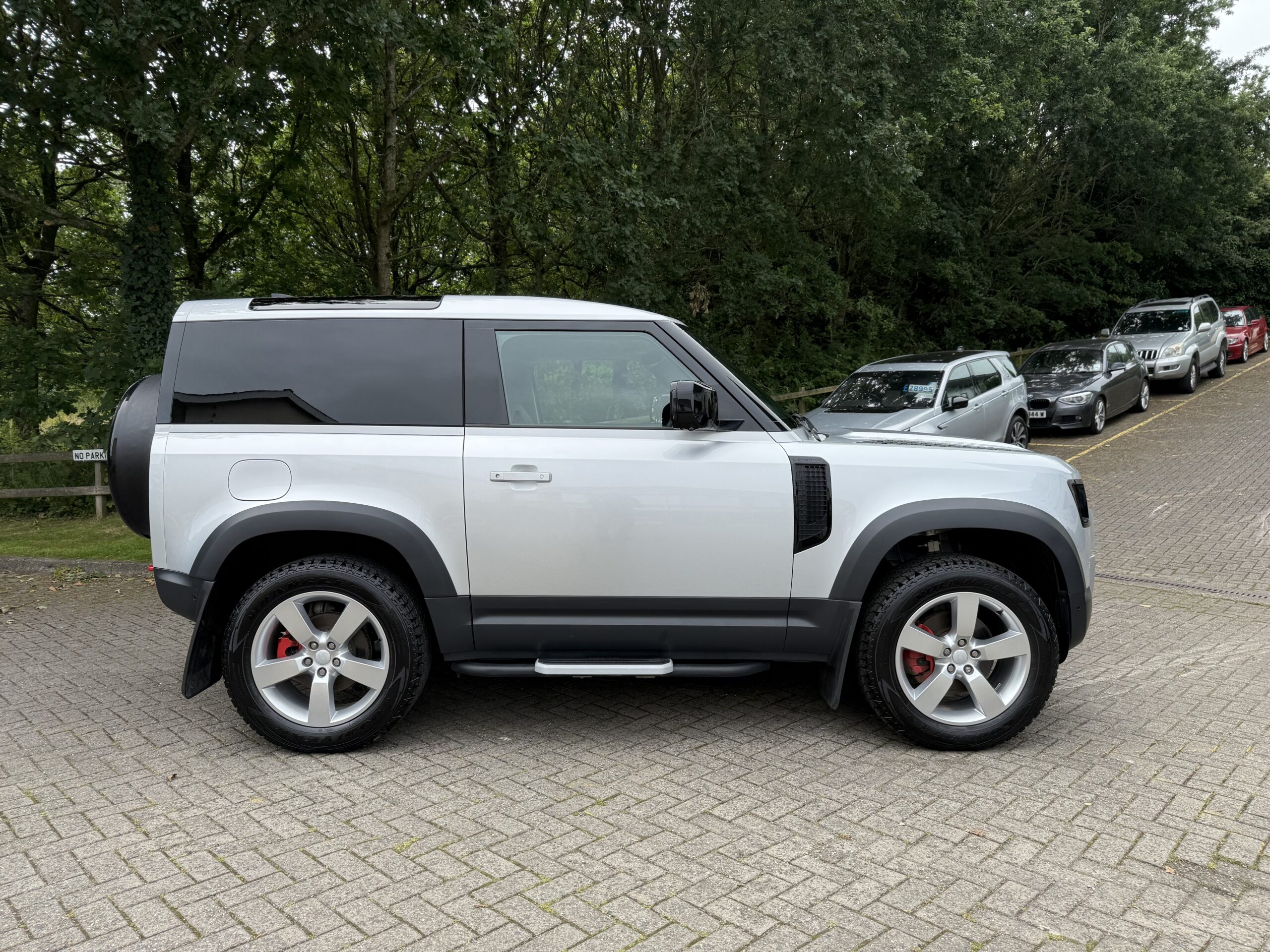 2022 Land Rover Defender 90 3.0 D250 Hard Top SE 3Dr Auto