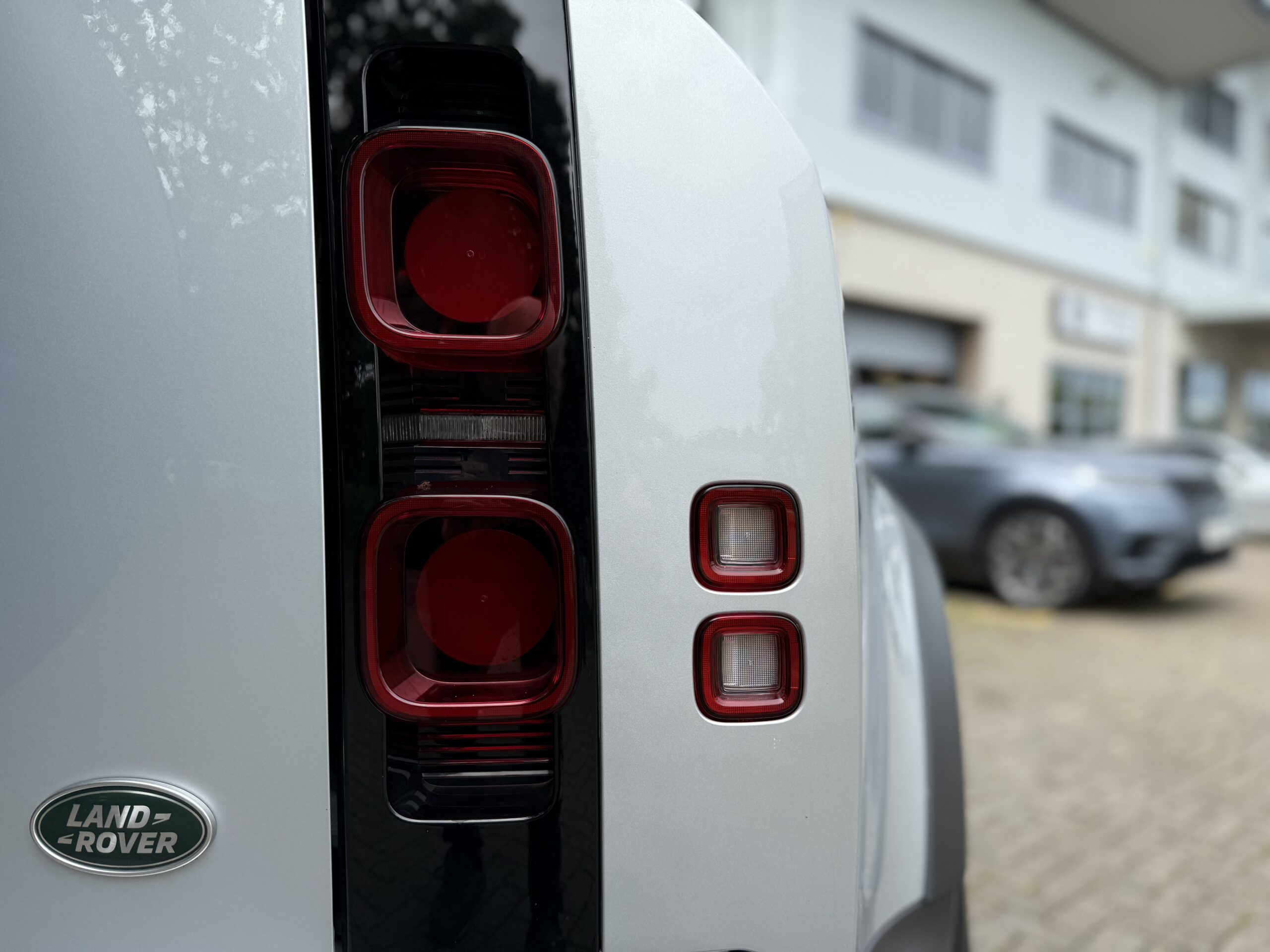 2022 Land Rover Defender 90 3.0 D250 Hard Top SE 3Dr Auto