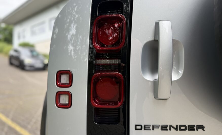 2022 Land Rover Defender 90 3.0 D250 Hard Top SE 3Dr Auto