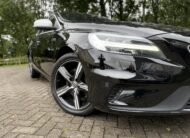 2018 Volvo V40 T3 2.0 R Design Nav+ 5Dr