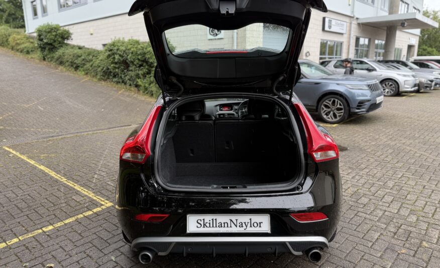 2018 Volvo V40 T3 2.0 R Design Nav+ 5Dr