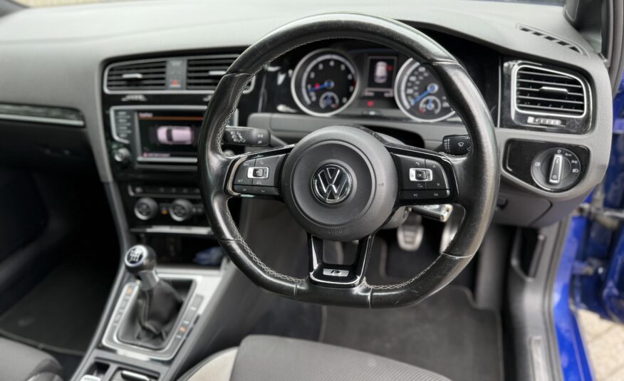 2016 Volkswagen Golf 2.0 TSI 300 R 5Dr