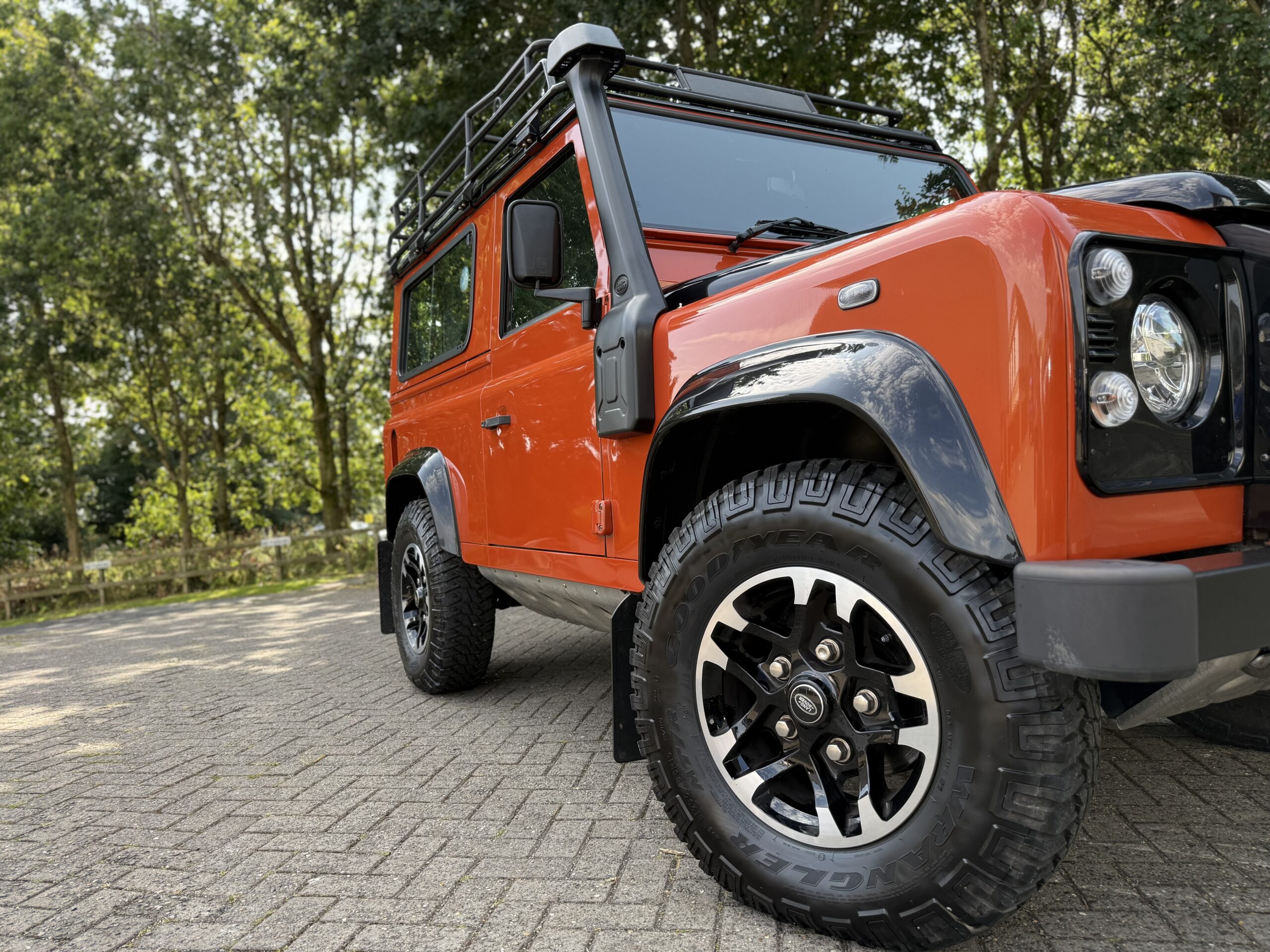 2016 Land Rover Defender 90 2.2 TDCI Adventure