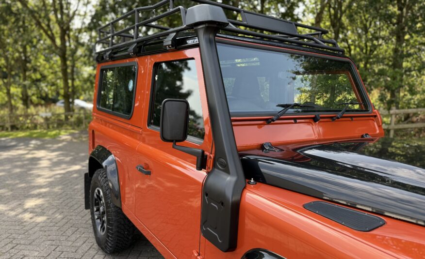 2016 Land Rover Defender 90 2.2 TDCI Adventure