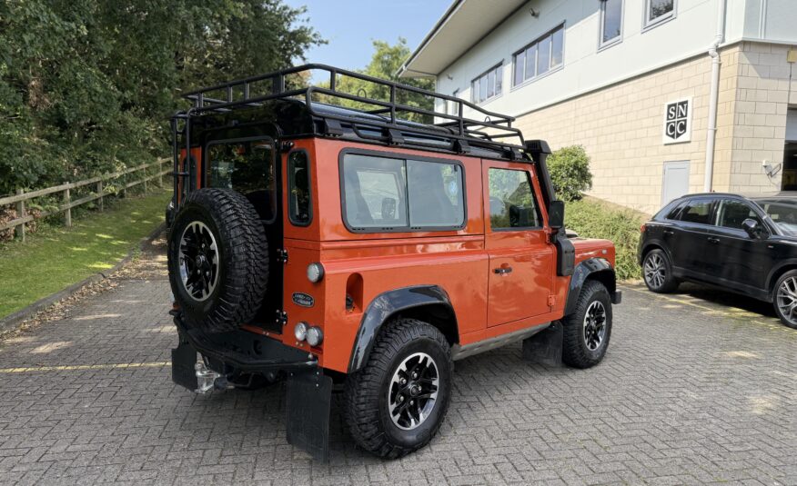 2016 Land Rover Defender 90 2.2 TDCI Adventure
