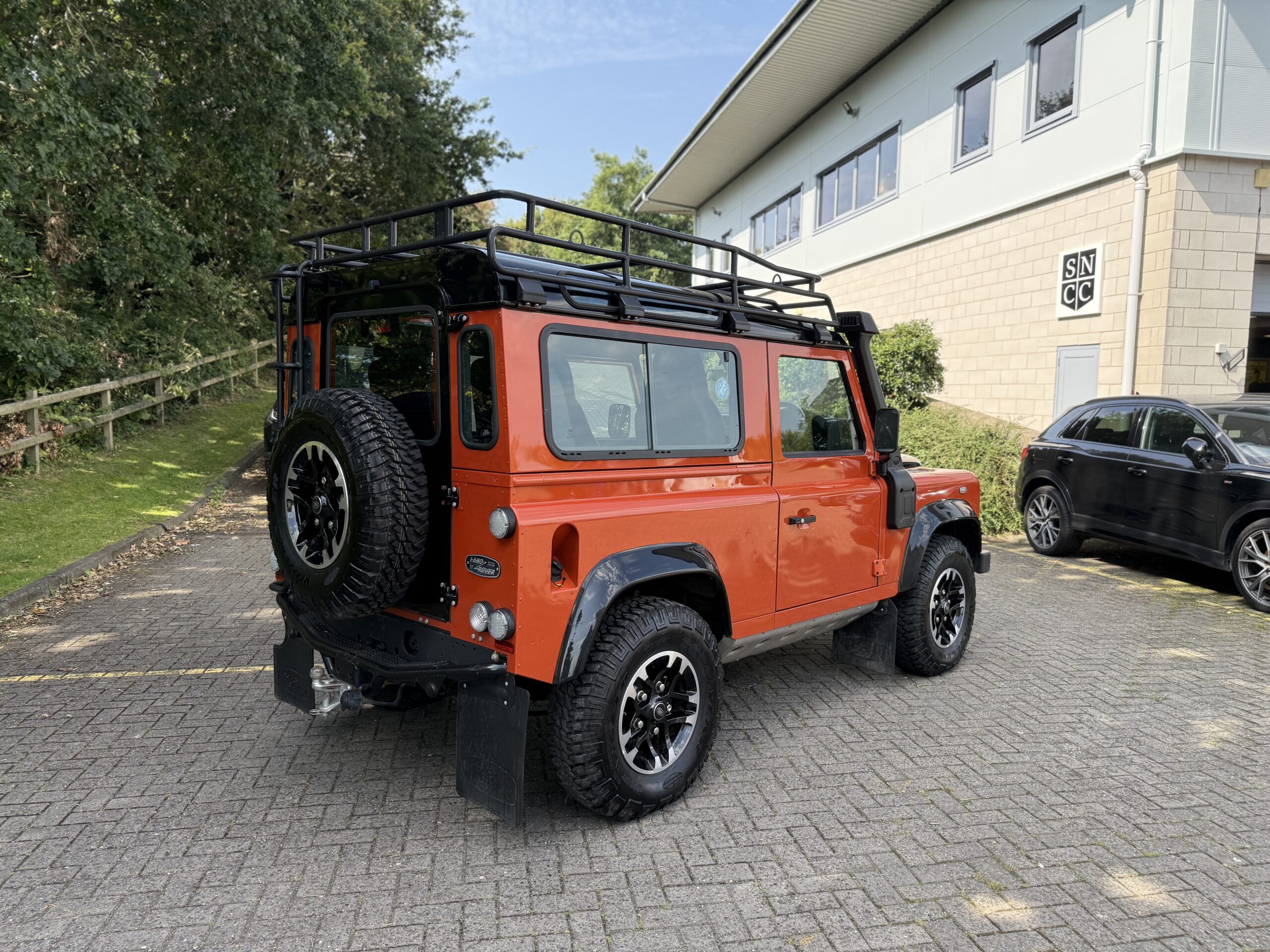 2016 Land Rover Defender 90 2.2 TDCI Adventure