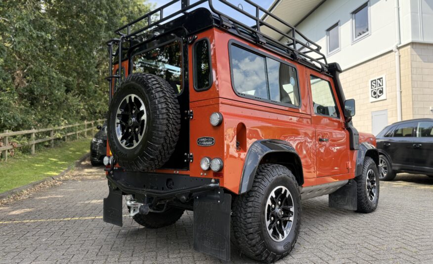 2016 Land Rover Defender 90 2.2 TDCI Adventure