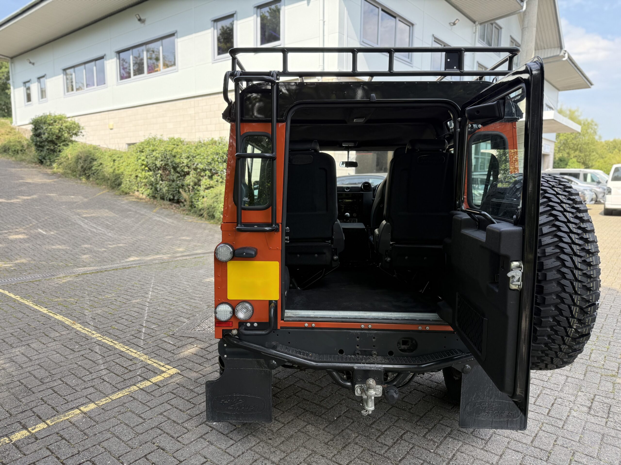 2016 Land Rover Defender 90 2.2 TDCI Adventure