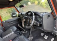 2016 Land Rover Defender 90 2.2 TDCI Adventure