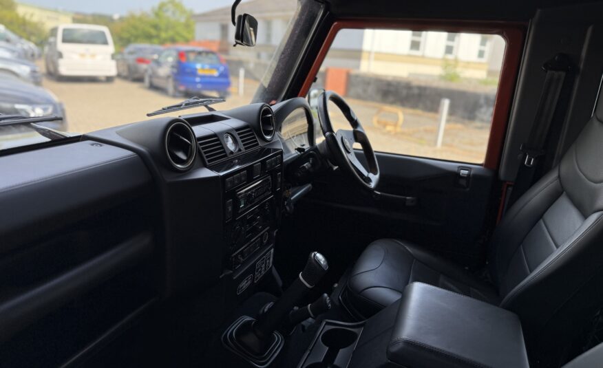 2016 Land Rover Defender 90 2.2 TDCI Adventure