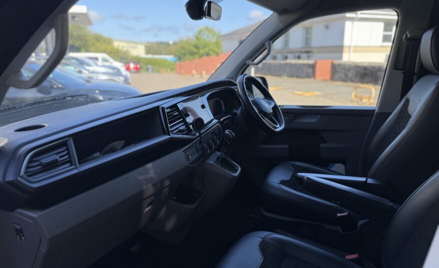 2022 Volkswagen Transporter T6.1 T32 2.0 BITDI 204 Sportline Kombi SWB DSG Auto