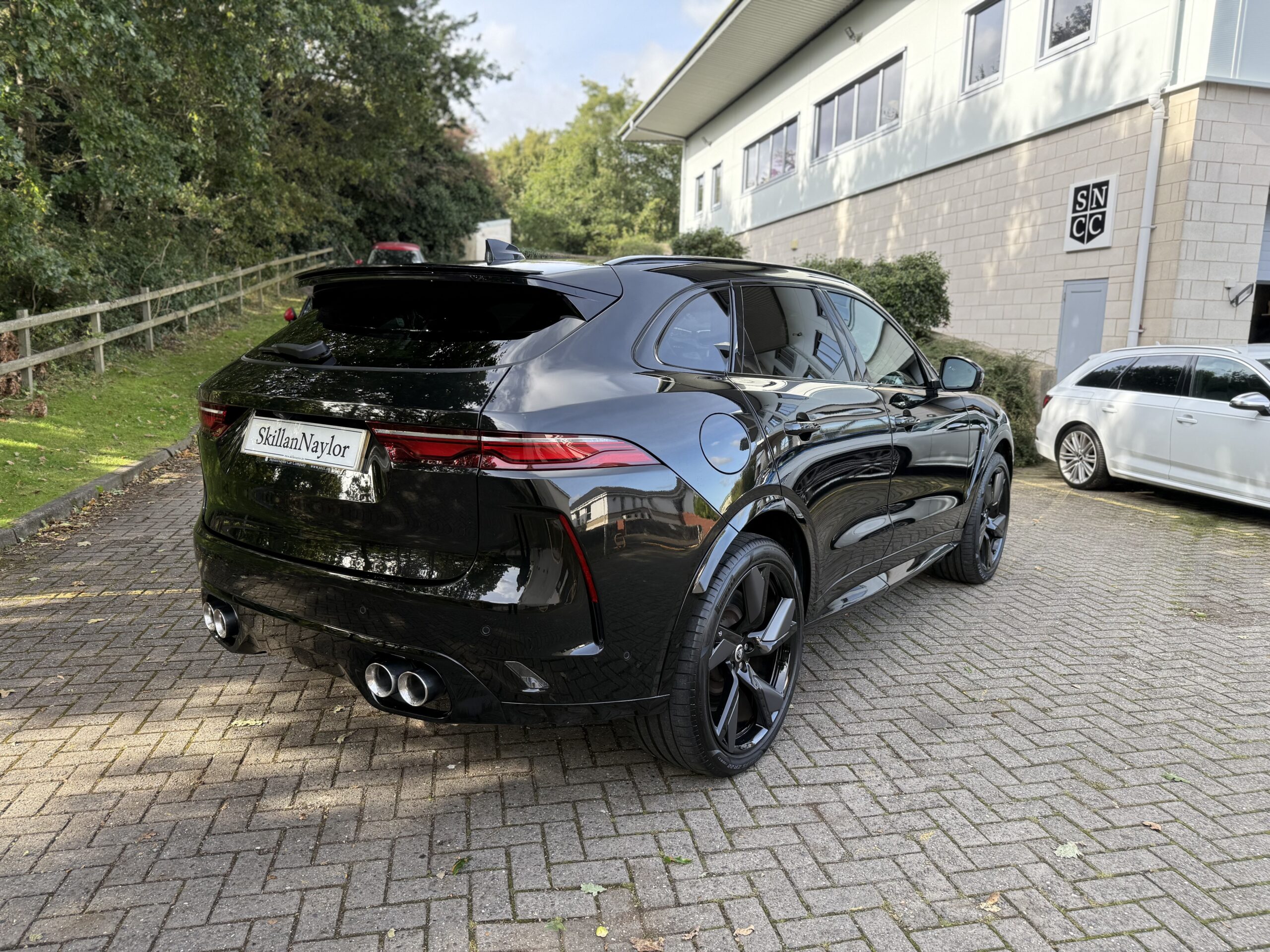 2023 Jaguar F-Pace 5.0 V8 550 SVR AWD 5Dr Auto