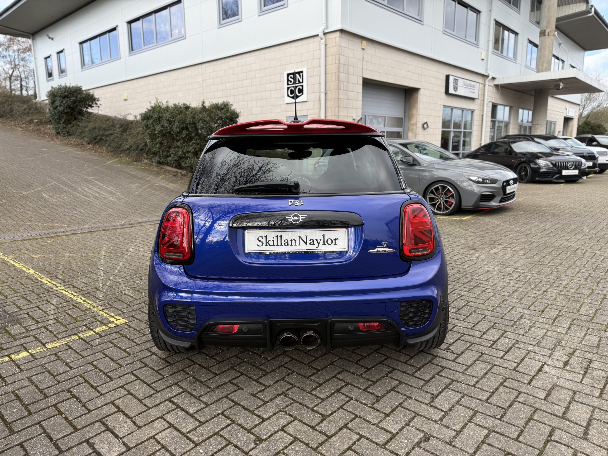 Vehicle Detail (Mobile)