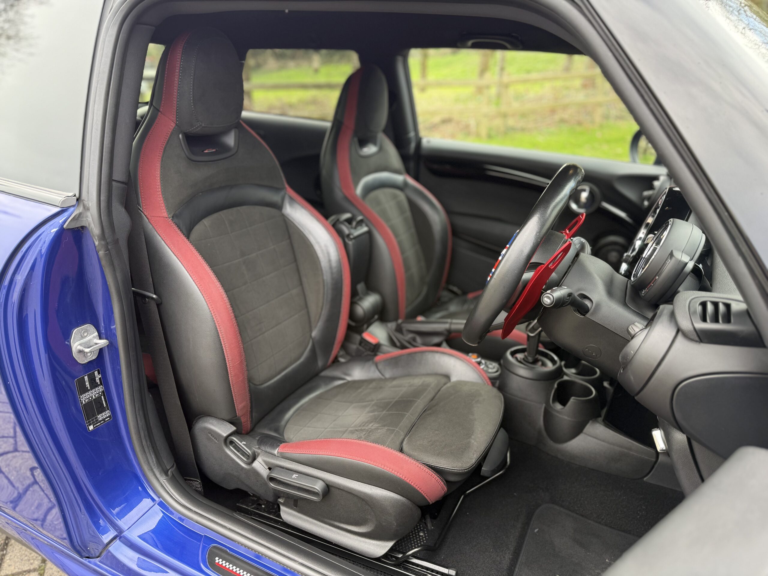 Vehicle Detail (Mobile)