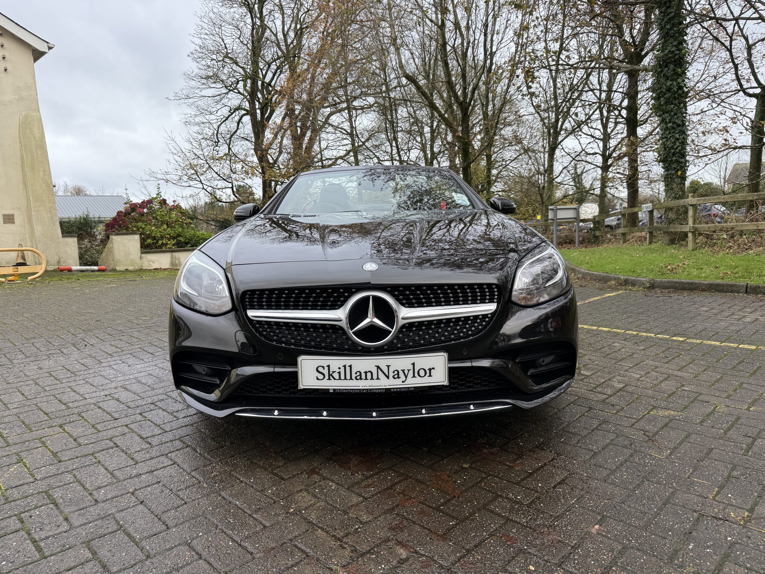 2017 Mercedes SLC 300 AMG Line Roadster 9G-Tronic Auto