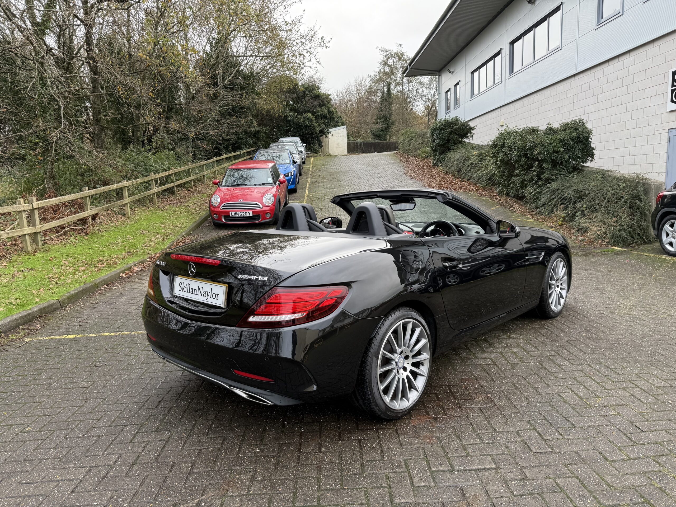 2017 Mercedes SLC 300 AMG Line Roadster 9G-Tronic Auto