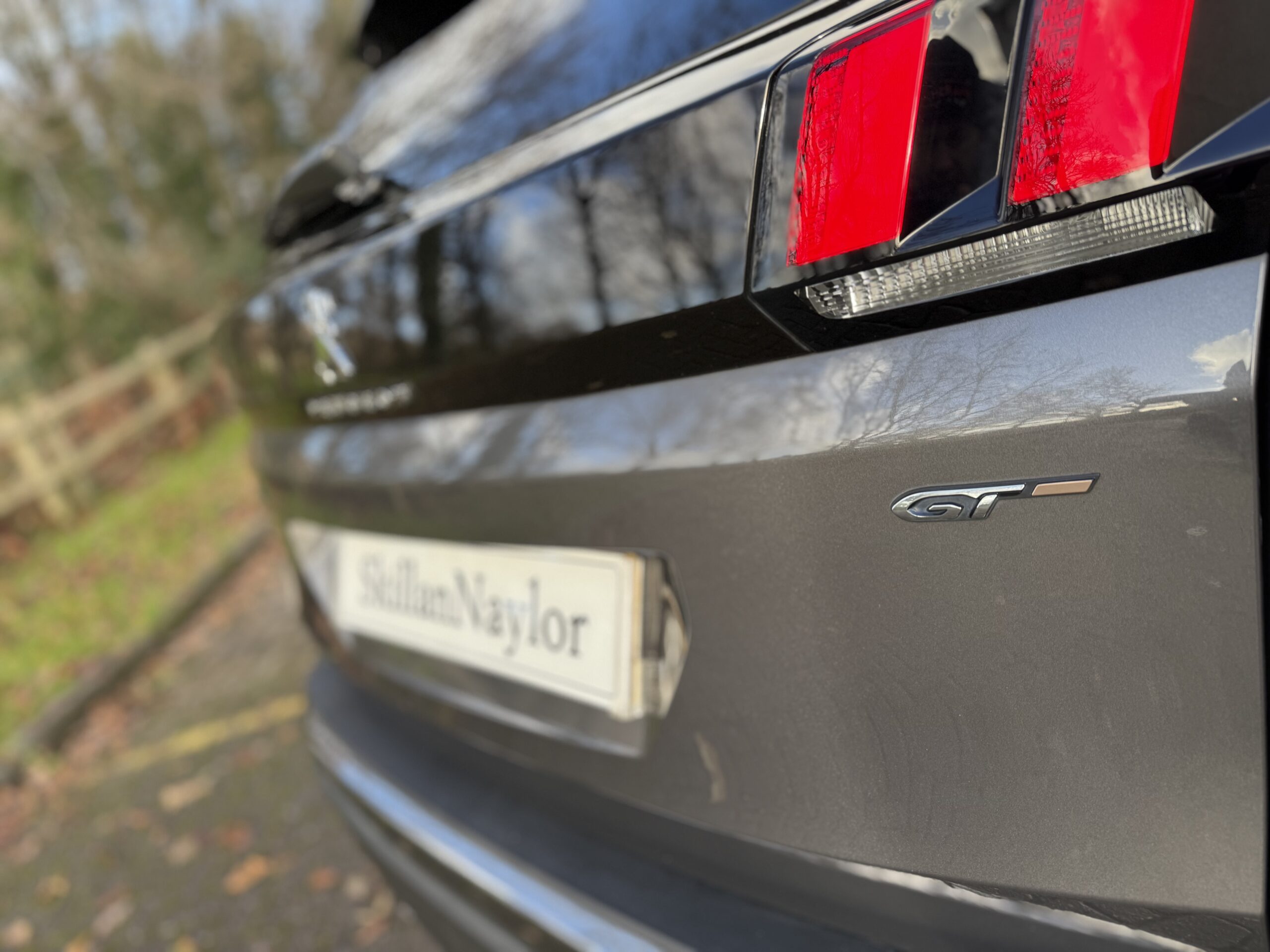 Vehicle Detail (Mobile)