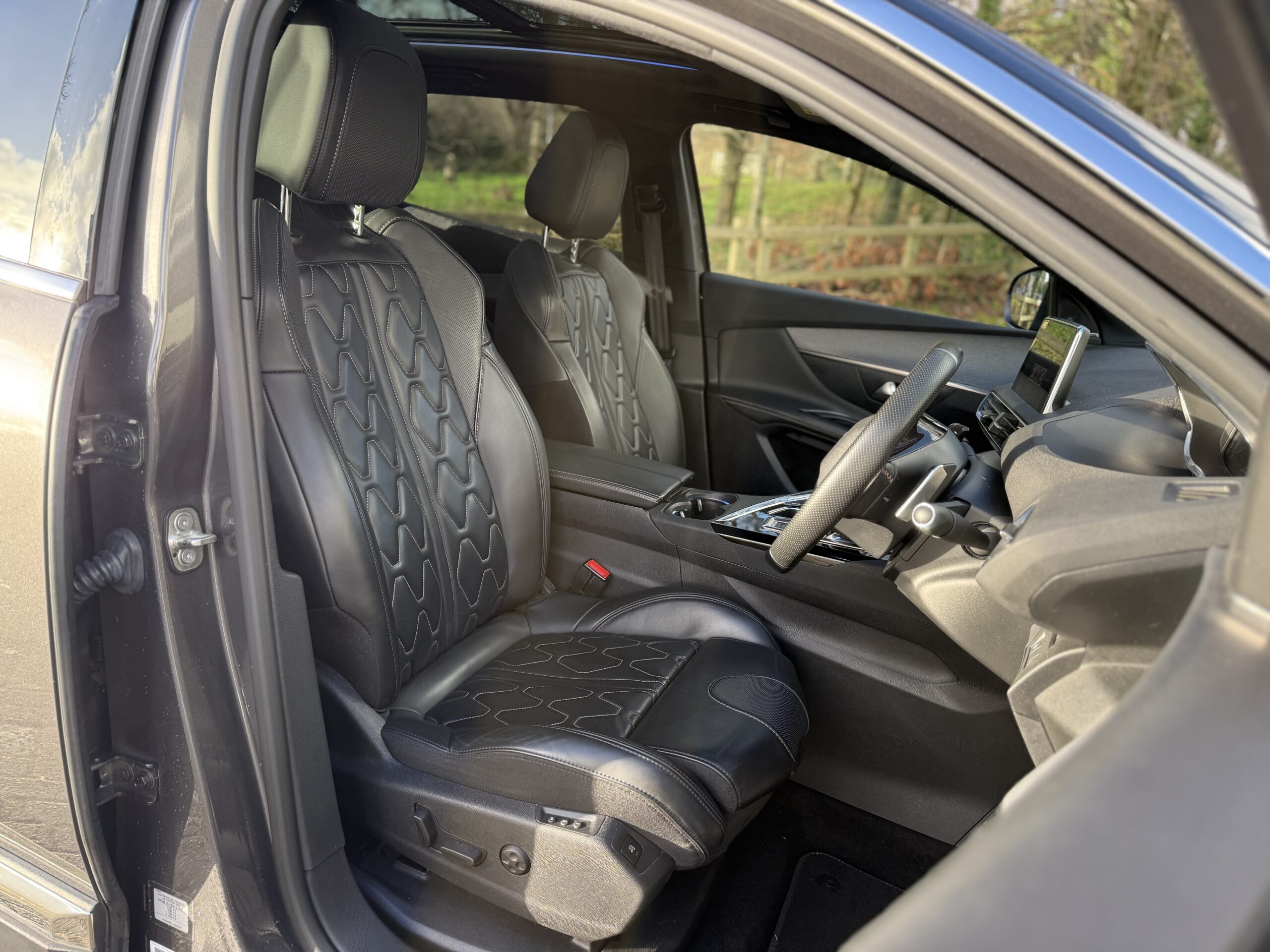 Vehicle Detail (Mobile)