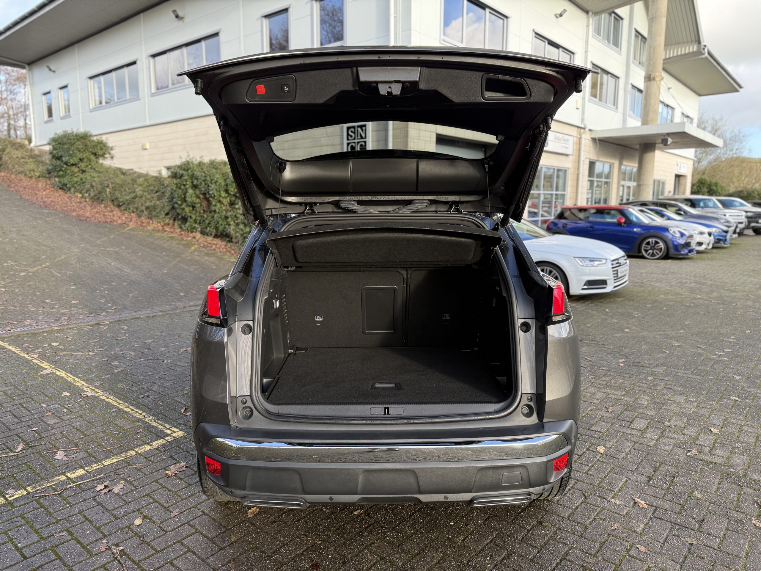 Vehicle Detail (Mobile)