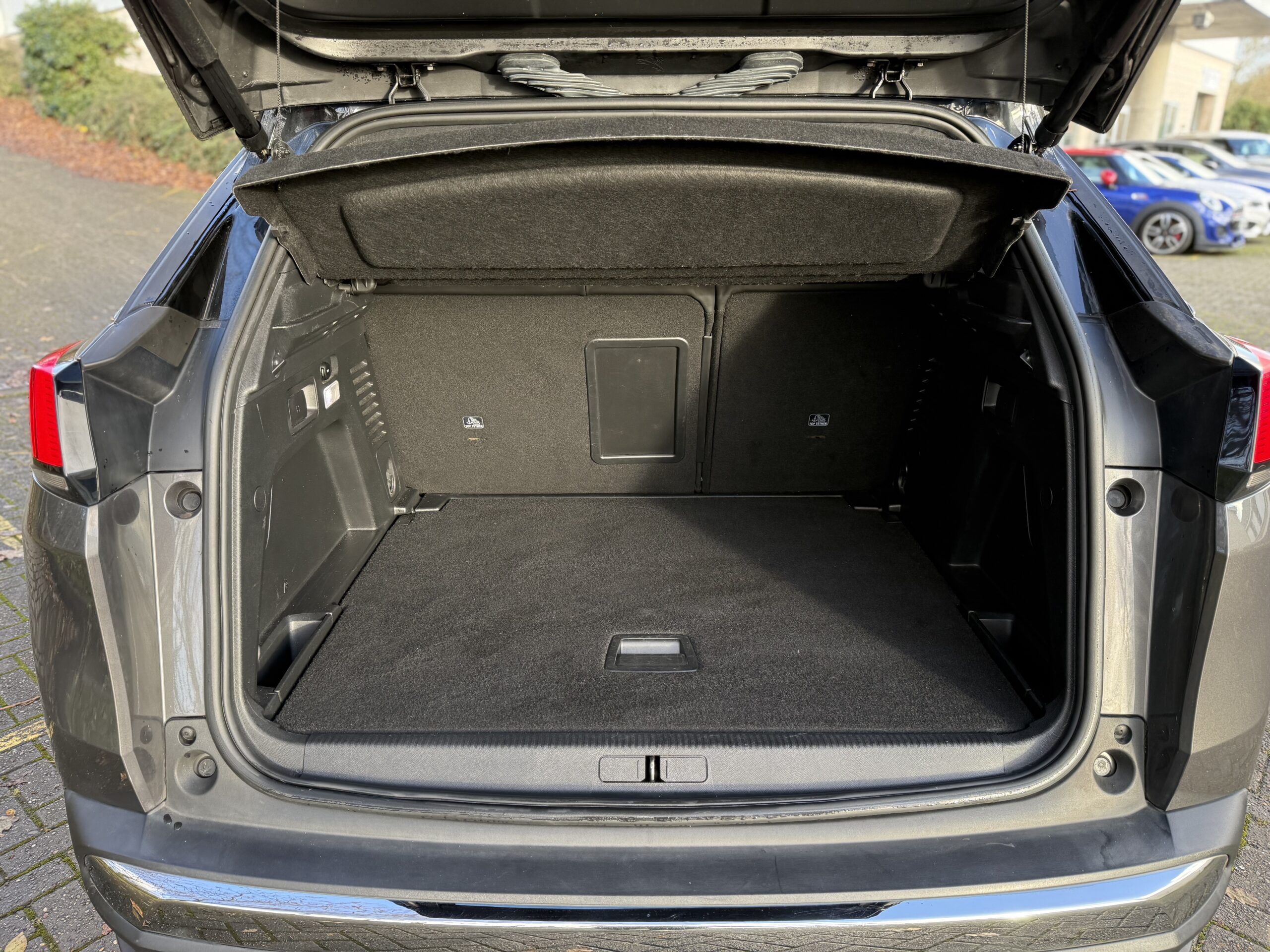 Vehicle Detail (Mobile)