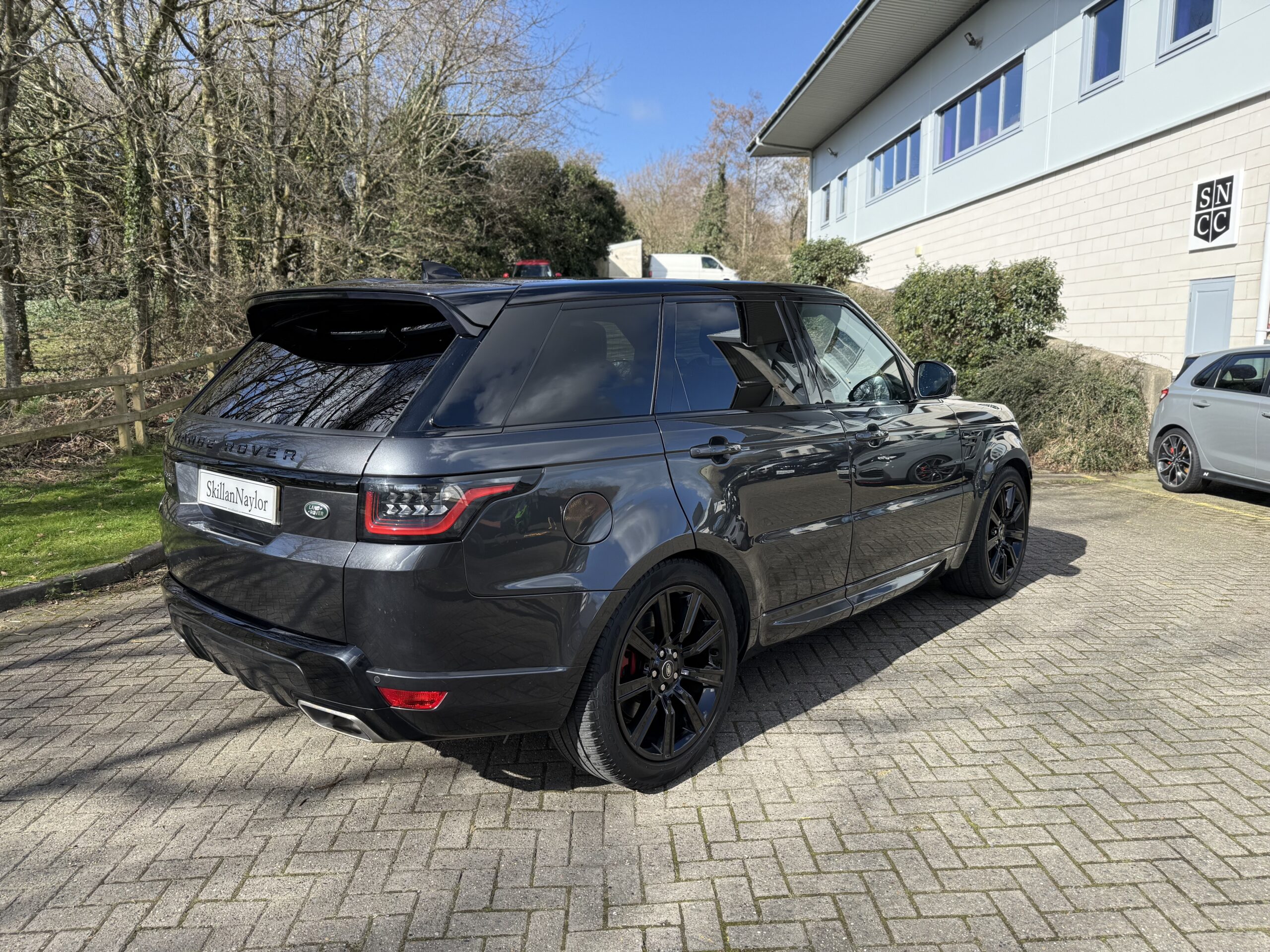 2021 Range Rover Sport 2.0 P400e HSE Dynamic Black 5Dr Auto