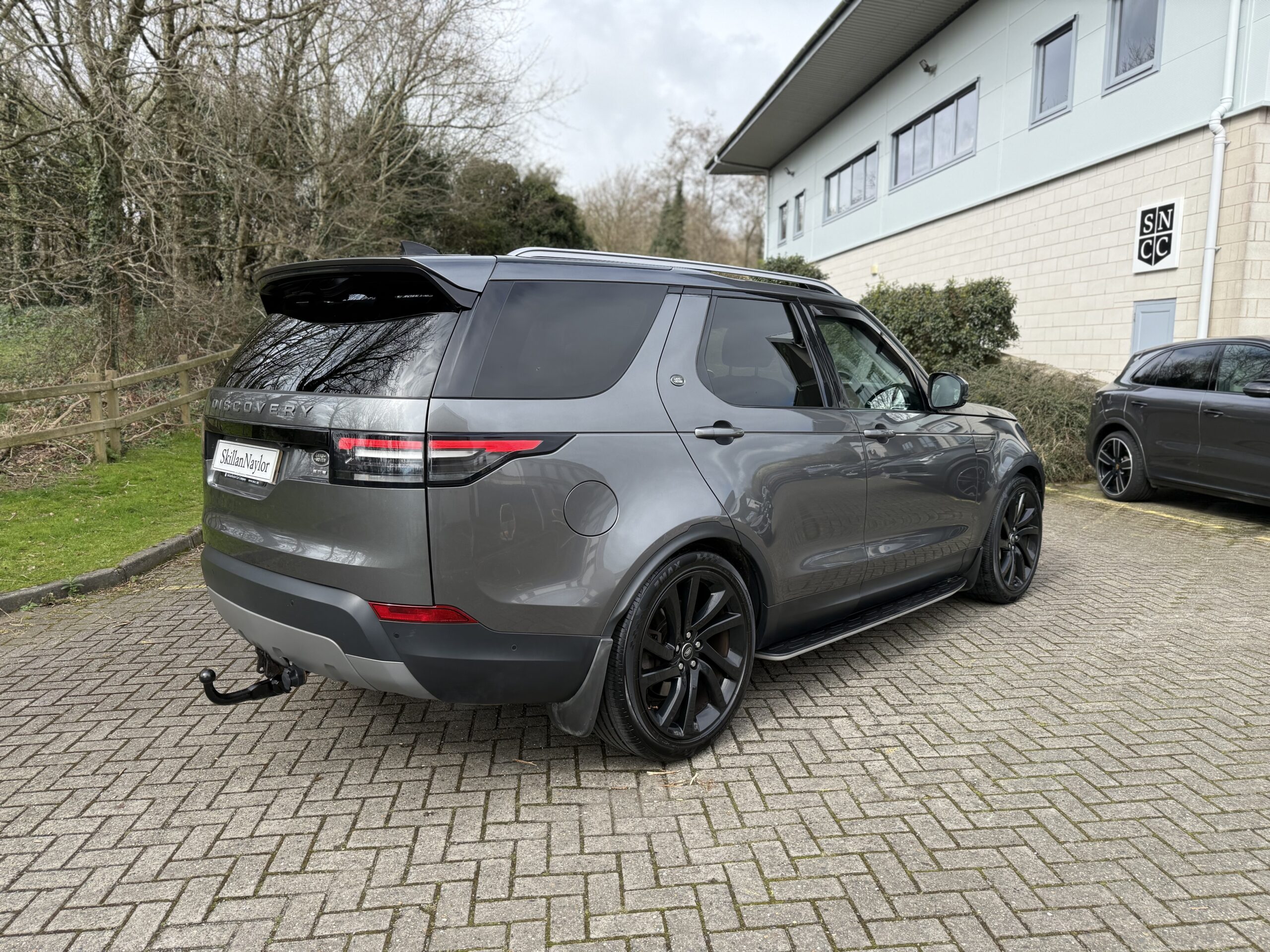 2019 Land Rover Discovery 5 3.0 SDV6 Anniversary Edition 5DR Auto