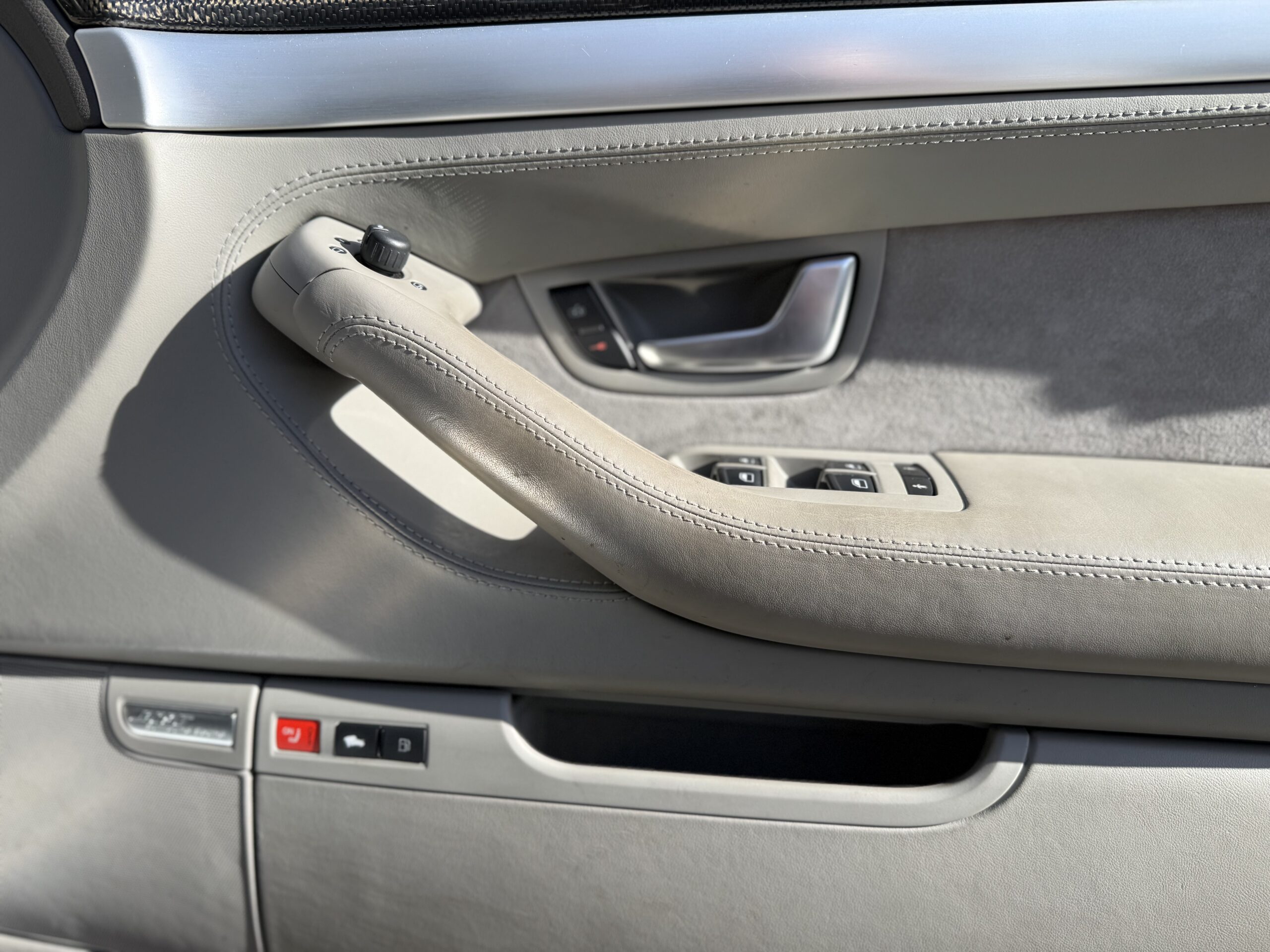 Vehicle Detail (Mobile)