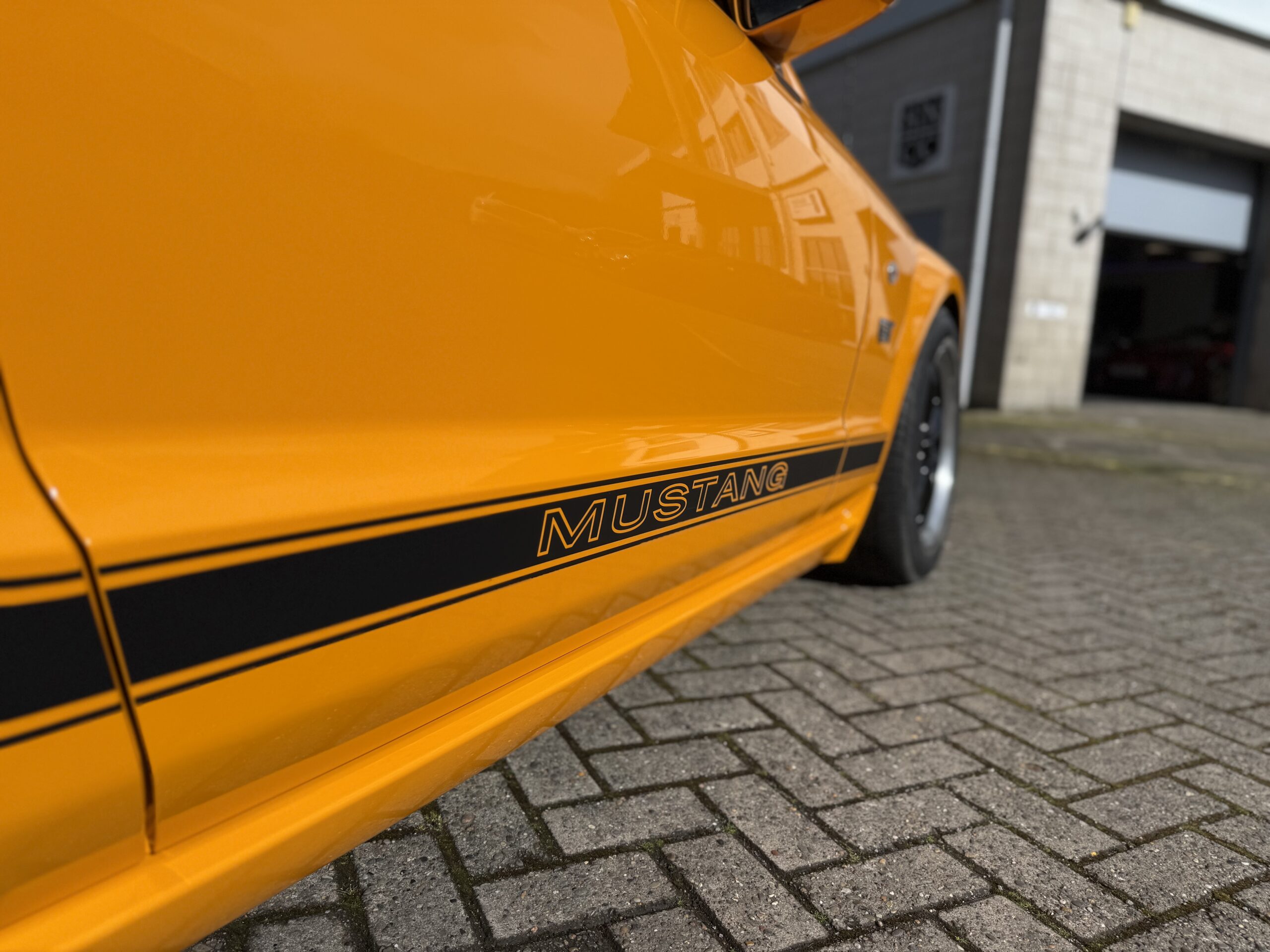 Vehicle Detail (Mobile)