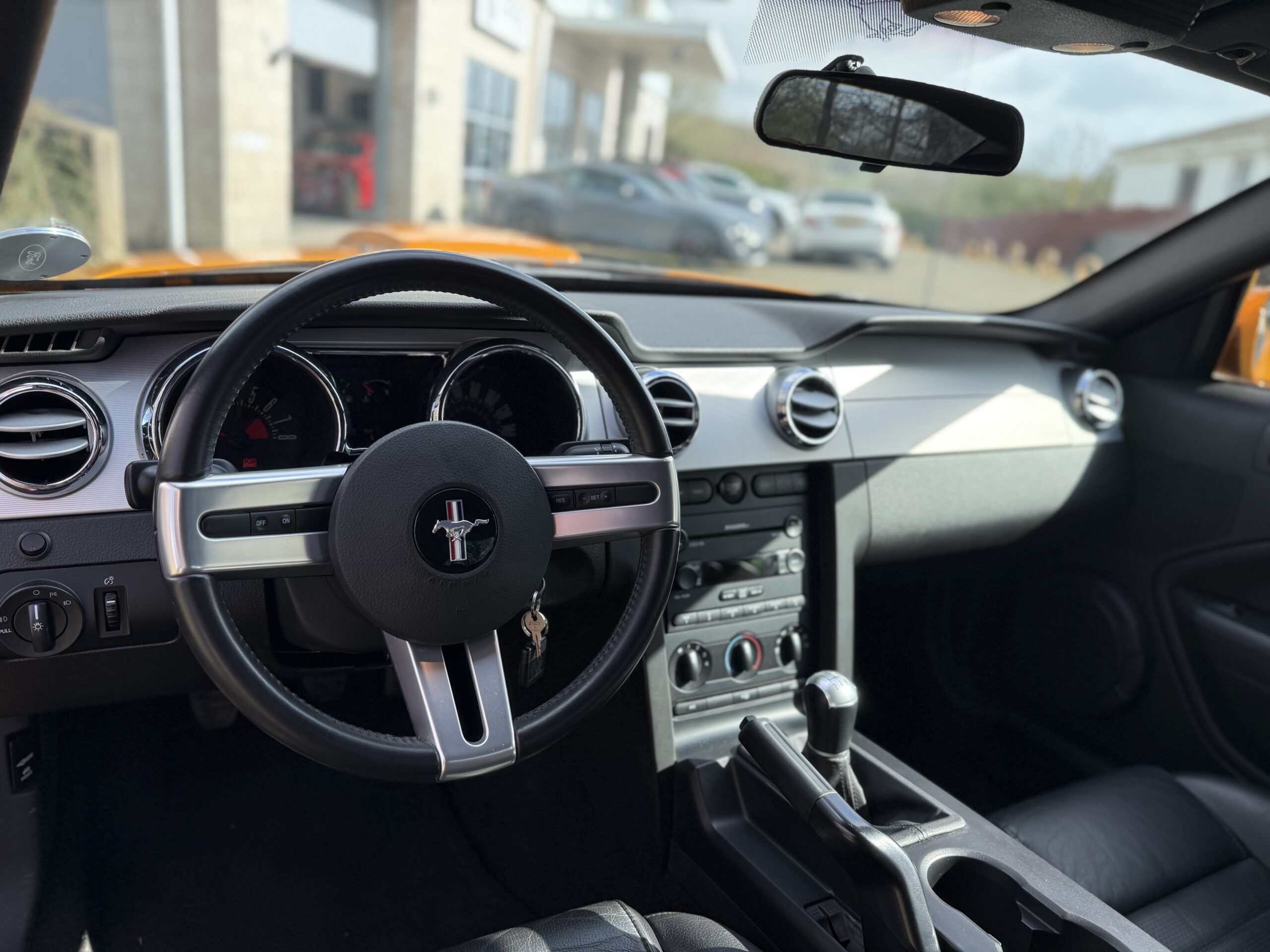 Vehicle Detail (Mobile)