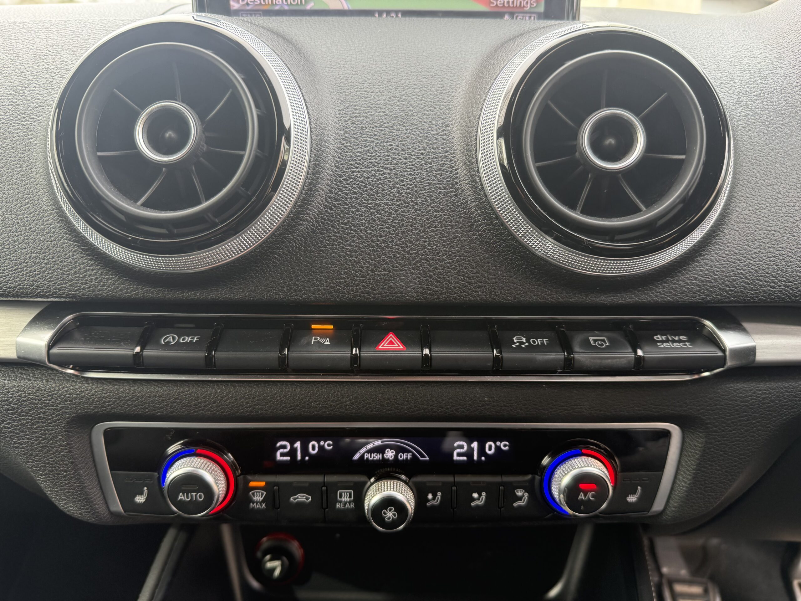 Vehicle Detail (Mobile)