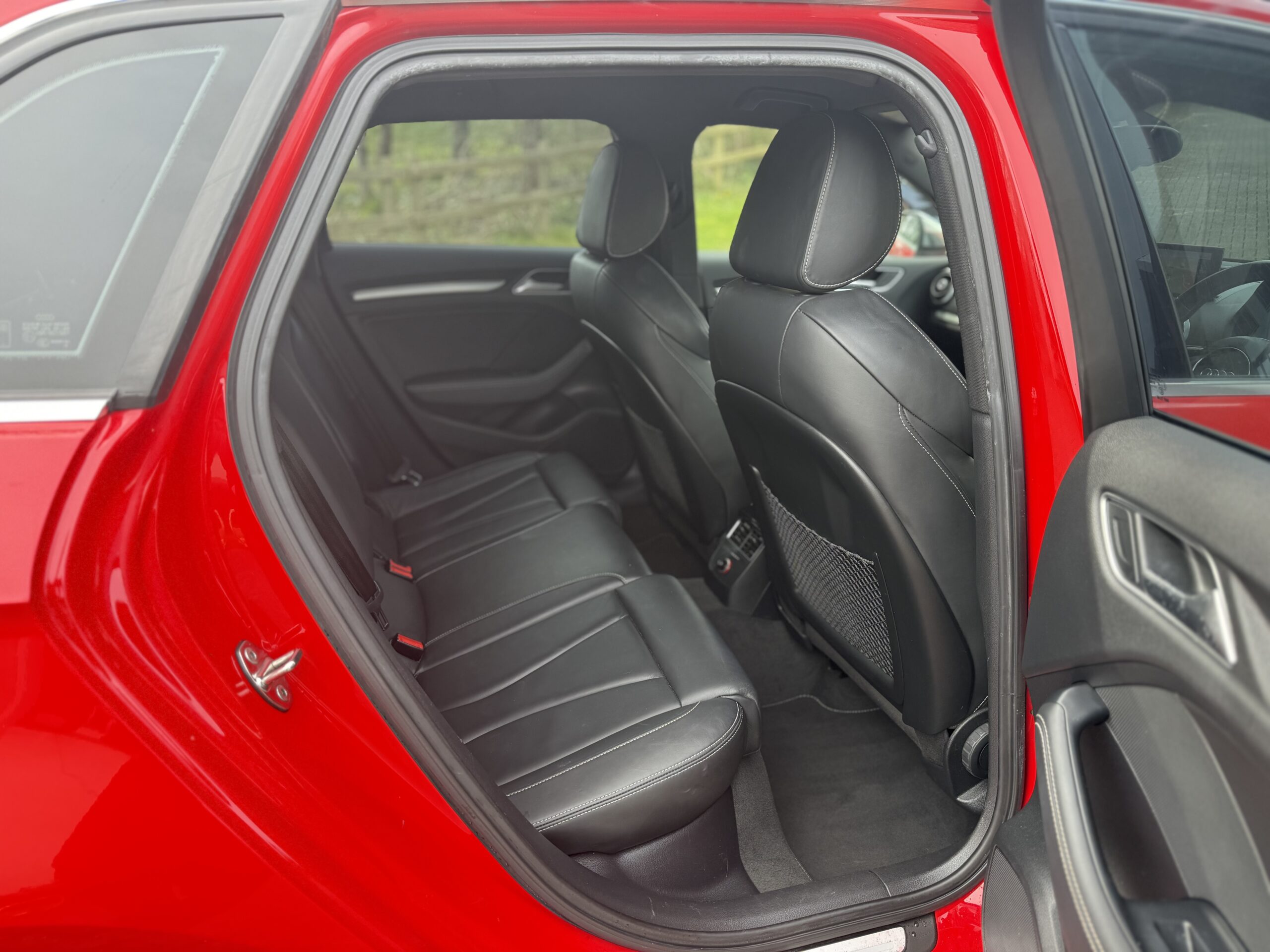Vehicle Detail (Mobile)
