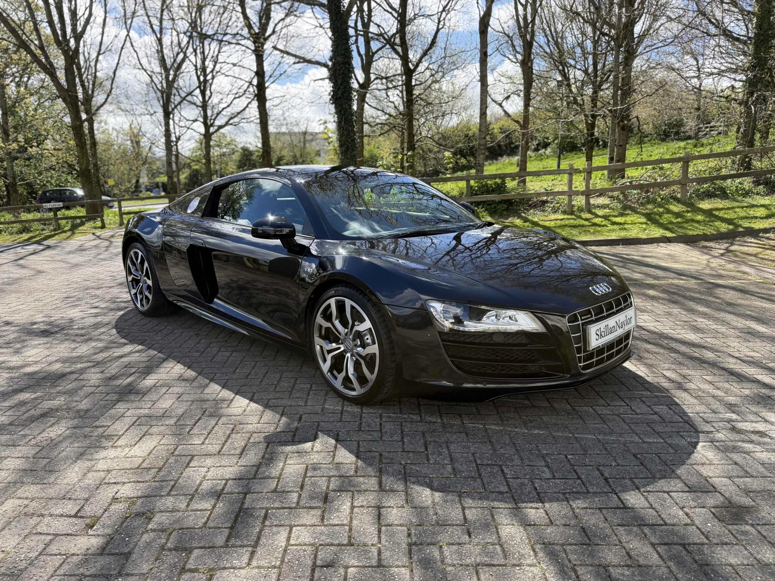 2009 Audi R8 5.2 FSI V10 Quattro Coupe