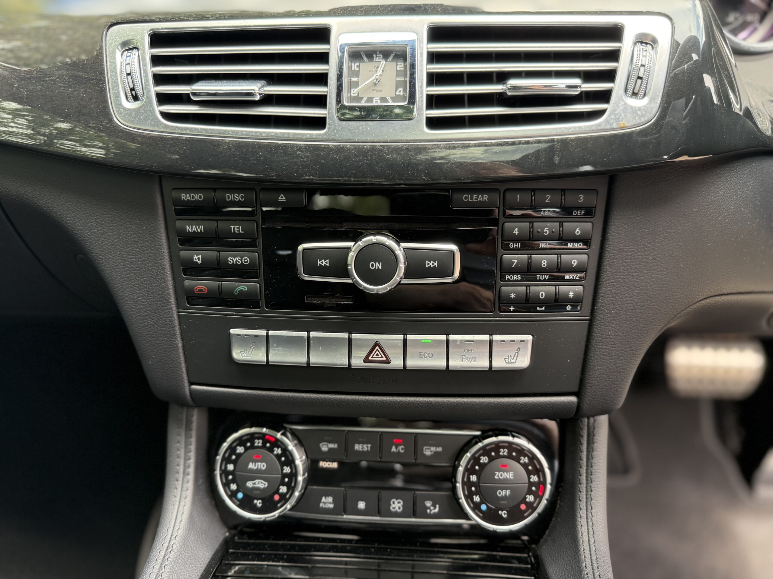 Vehicle Detail Layout 1