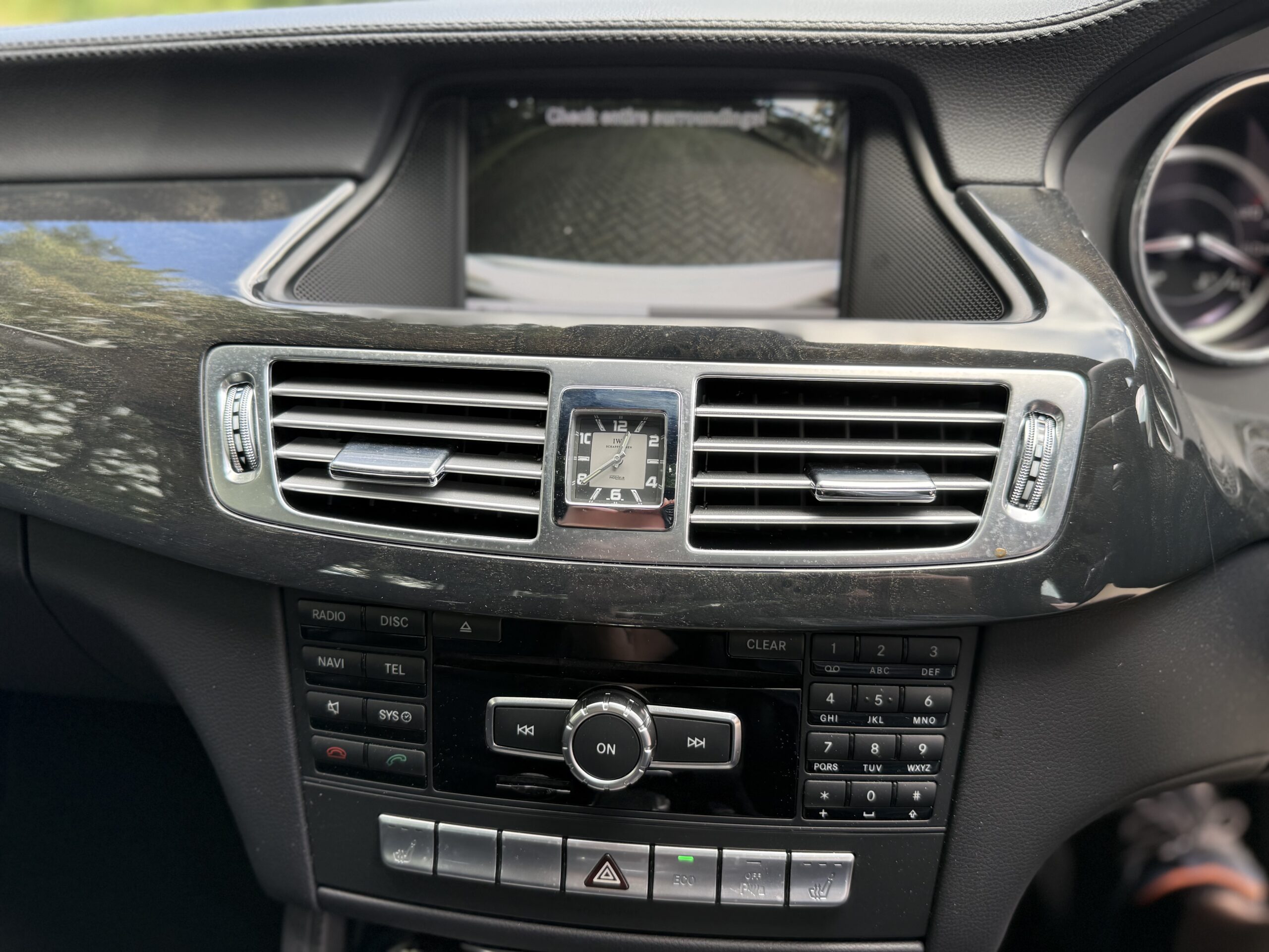 Vehicle Detail Layout 1